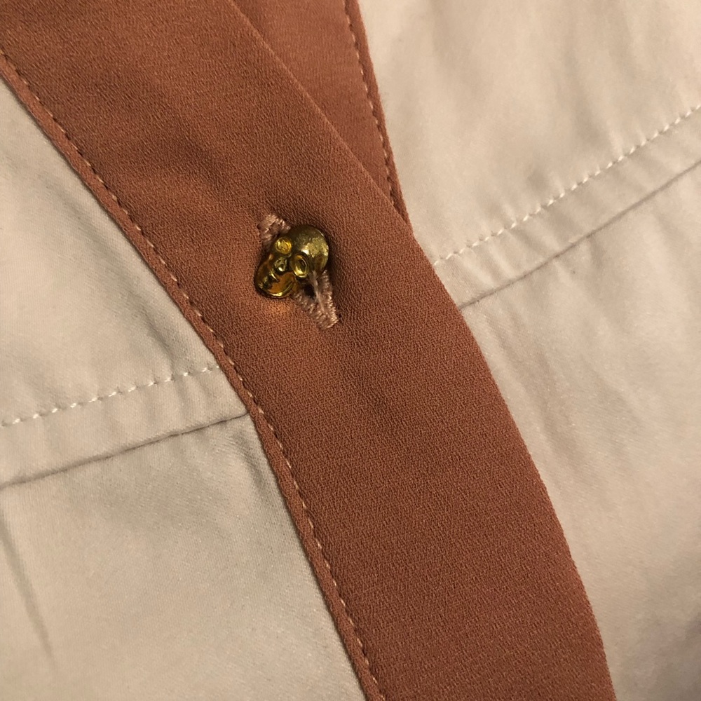 🛍 Love Culture Woman’s Skull 💀 Button Blouse 🛍